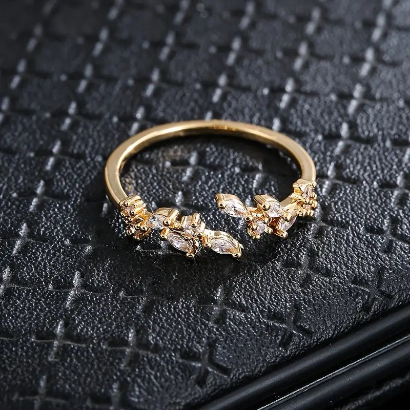 Eleganta ringar med bladinlagd zirkonia