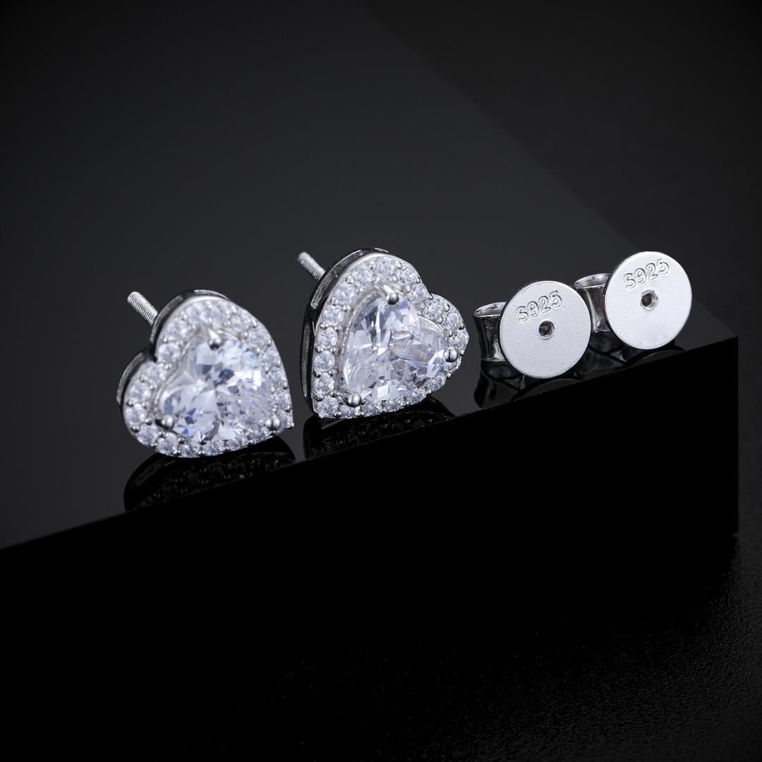 HEARTS OF ICE VVS1 18K White Gold Studs