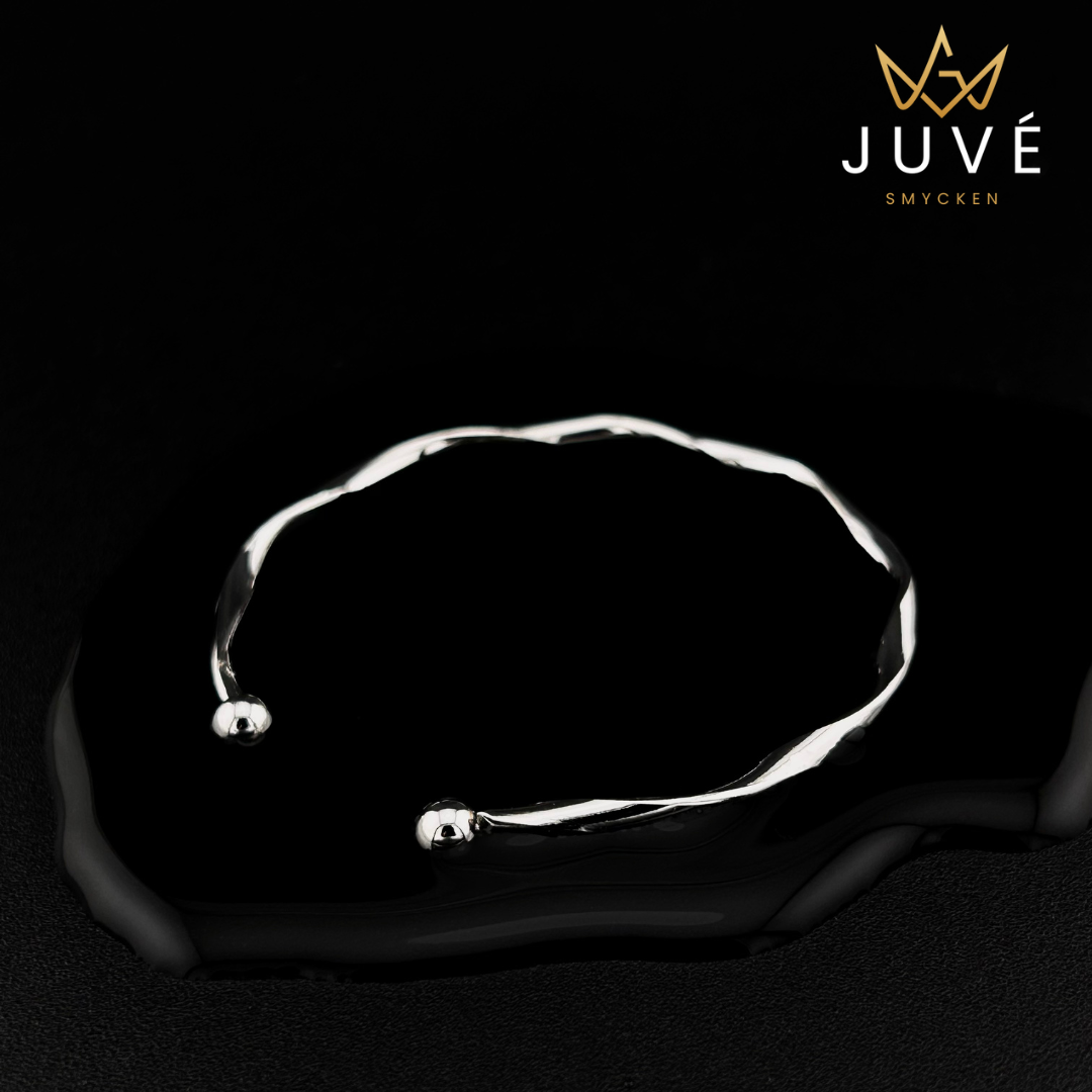 Wave – Elegant armband med organisk design