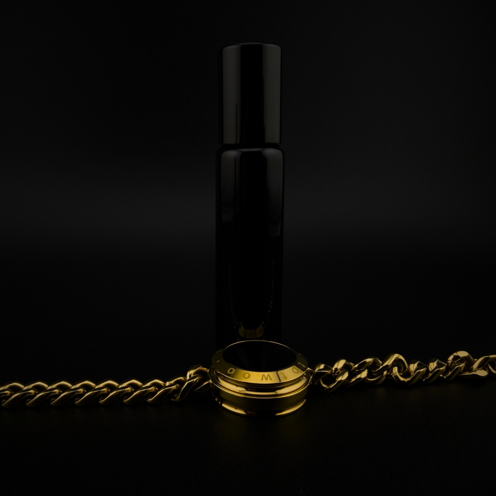 HEMMELIGHETENE - Hans og hennes